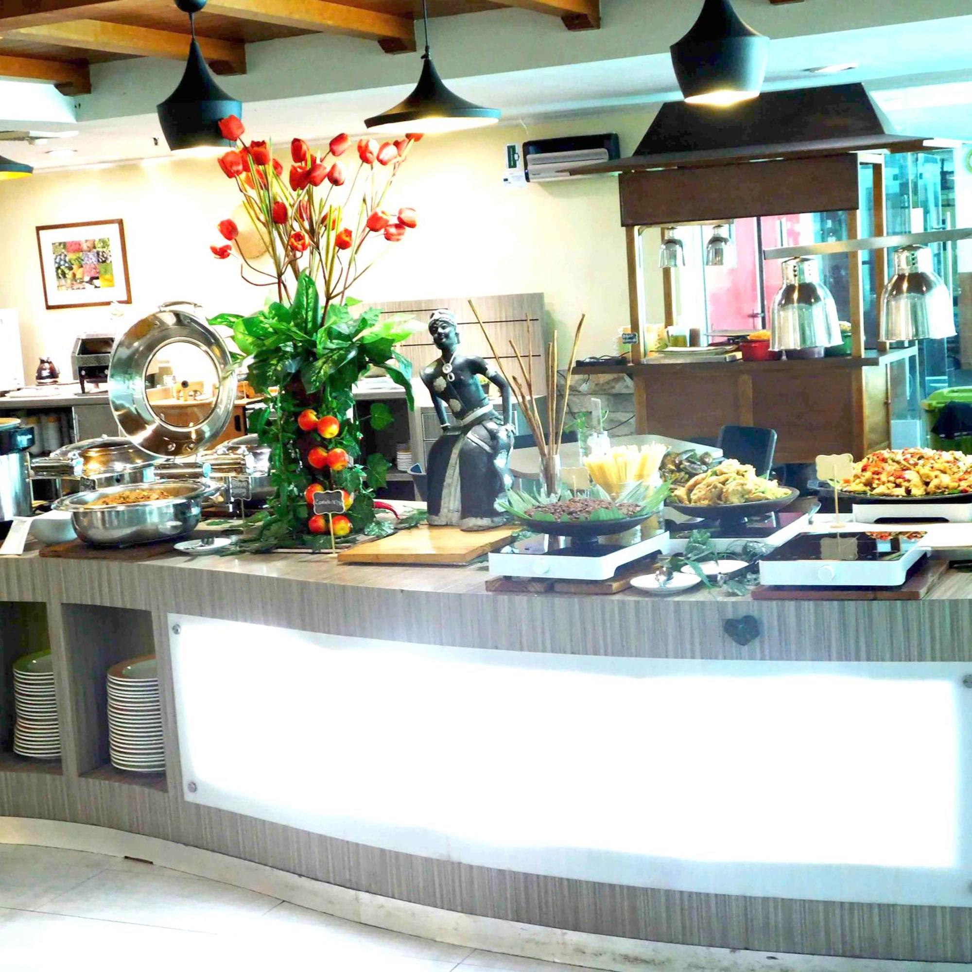 Tamarin Hotel Jakarta Manage By Vib Hospitality Management Exterior photo